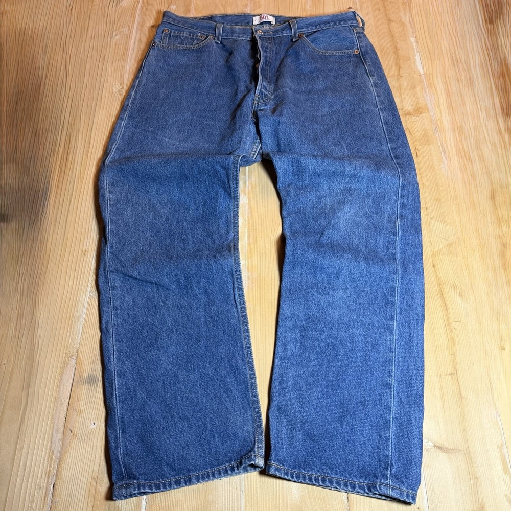 Vintage Levis 501 Jeans Mens 38x32 Blue Denim Straight Leg Button Fly 100 Cotton